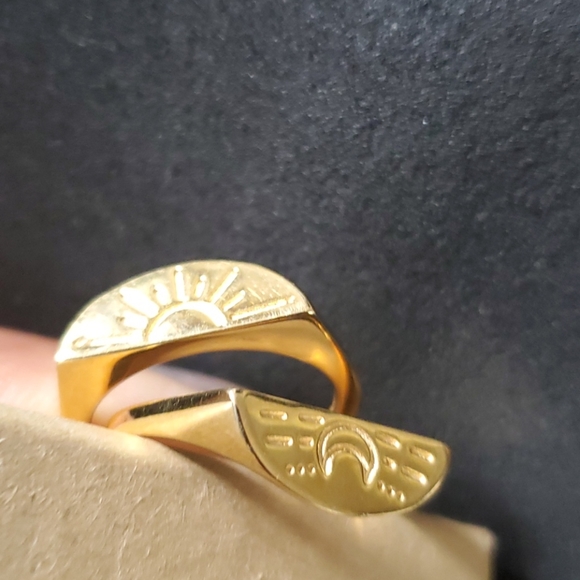 YG on Sterl Silver Set of Moon and Sun Talisman Signet rings - Picture 4 of 7